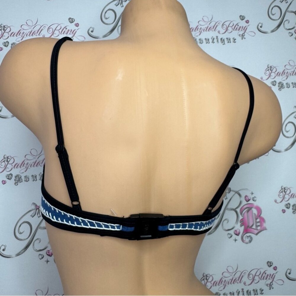 Triangl swimwear top bikini denim jean crochet blue navy cream snap back closure - Picture 2 of 14